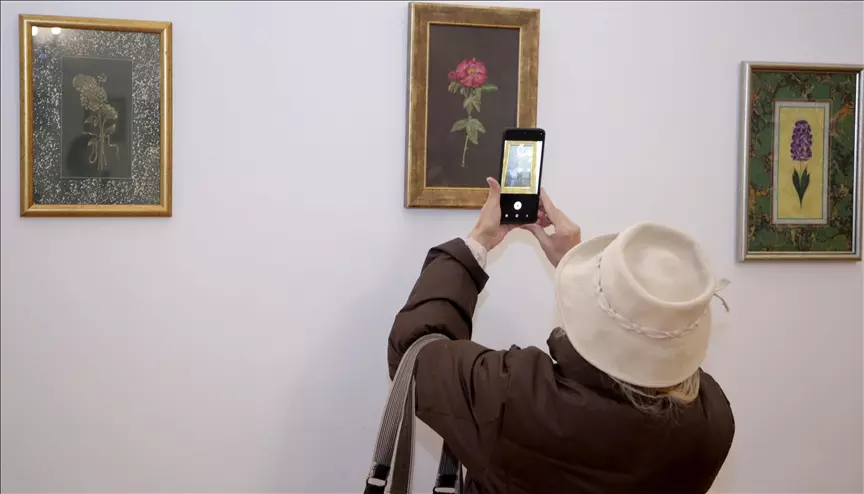 Otvorena izložba “Biti ruža“ uz koncert sufijske duhovne muzike