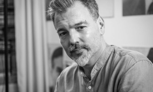 Bošnjaci između kozaračkog kola i građanskih utopija, a svijet u plamenu