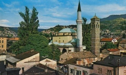 Begovu džamiju sagradio je tadašnji najbolji neimar Osmanskoga carstva