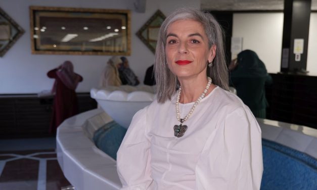 Sakin Serdarević Modronja: Žena između jufke i diplome… ja sam jedno i drugo