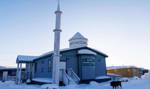 Mala džamija na tundri: Ramazan pod ponoćnim suncem