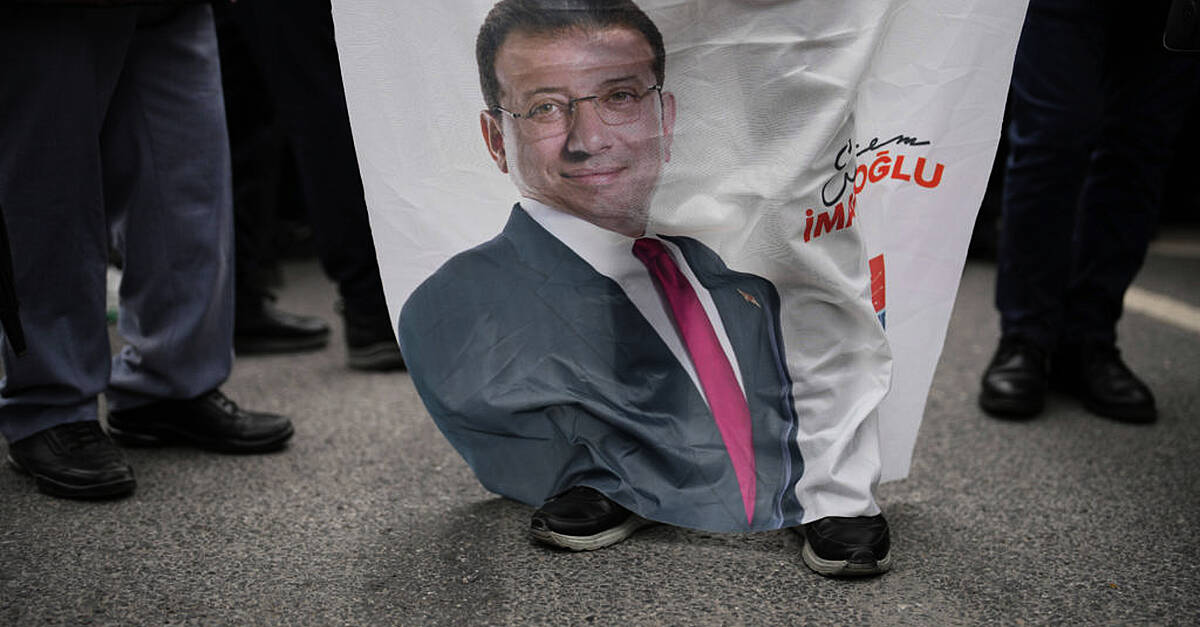 Imamoğlu ostaje u pritvoru, a njegove pristalice na ulicama