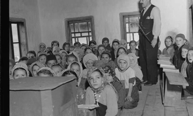 Islamska zajednica u BiH i opismenjavanje Bošnjaka poslije Drugog svjetskog rata