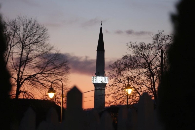 Iščekujući noć vrijedniju od svih drugih noći, vrijednu od života