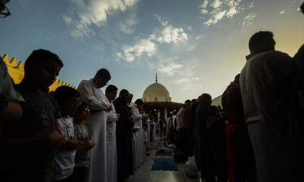 U velikom dijelu muslimanskog svijeta prvi dan Bajrama je danas