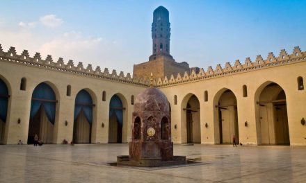 Al-Hakim, ludi halifa Kaira