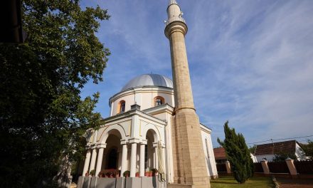 Dva puta rušena: Azizija džamija u Brezovom Polju