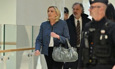 Francuska desničarka Marine Le Pen pronevjerila evropski novac
