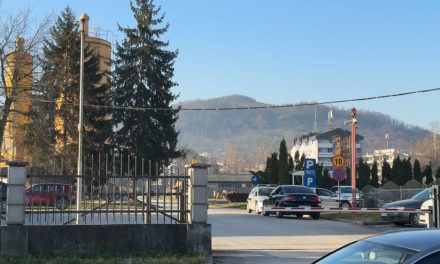 Amir Alibegović odbio napustiti zgradu SIPA-e u Banjoj Luci, pridružio mu se i vozač Jovo