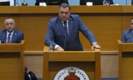 “RS je država srpskog naroda koja može ući u konfederaciju ili federaciju s drugim državama i ima svoju vojsku”