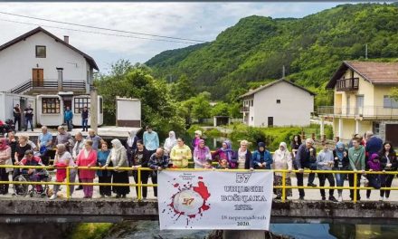 Napad JNA na Jajce 1992.