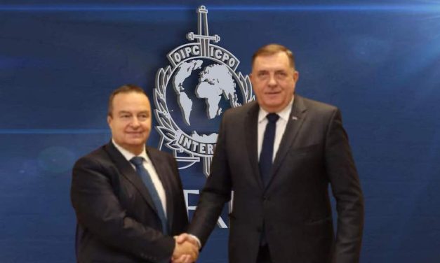 Ako su Dodik i Stevandić državljani Srbije koje ova zemlja štiti, onda je ovo agresija Srbije na BiH