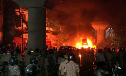 Poziv na rušenje mezara muslimanskog vladara izazvao nasilne incidente