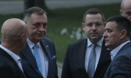 Usvojena odluka da se pristupi donošenju novog Ustava