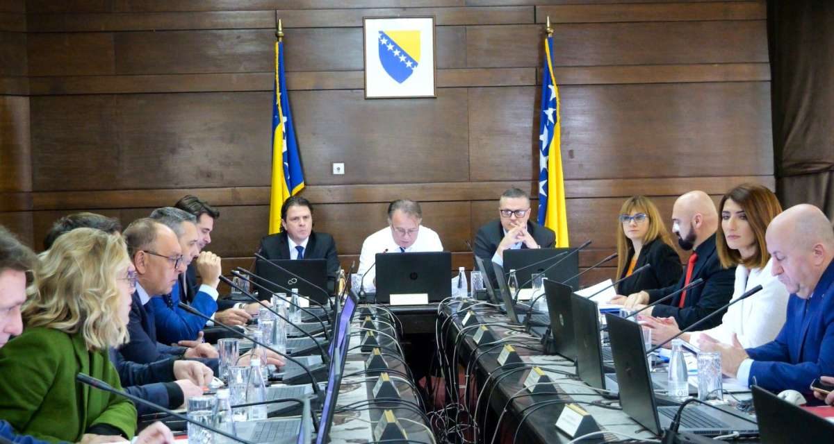Vlada FBiH: Danas 50 miliona, za godinu pola milijarde duga