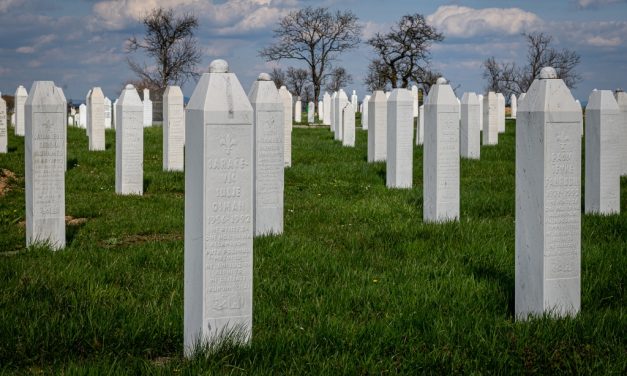 Dženaza u odsustvu i početak obilježavanja zločina nad Bošnjacima