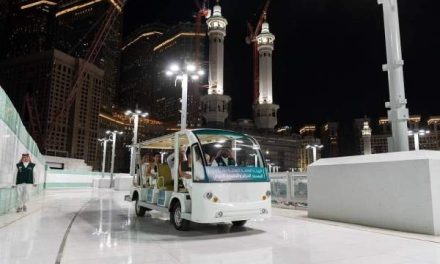 Tavaf u električnom golf vozilu