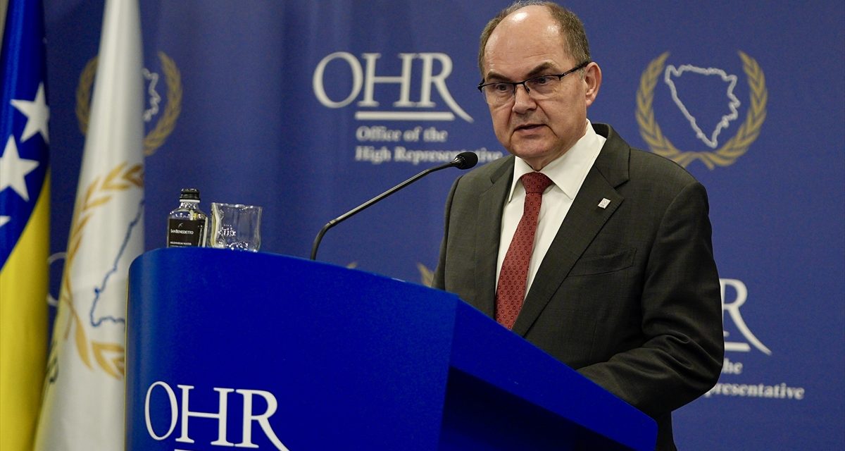 Schmidt obustavio finansiranje iz budžeta SNSD-a i Ujedinjene Srpske