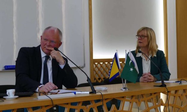 Predavanje Hermana Selderhuisa: Zajedničko muslimanima i kršćanima jeste to da su izloženi napadu agresivnog ateizma