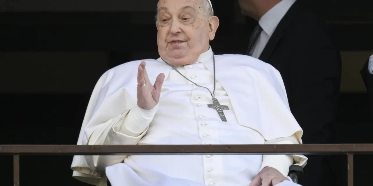 Umro papa Franjo