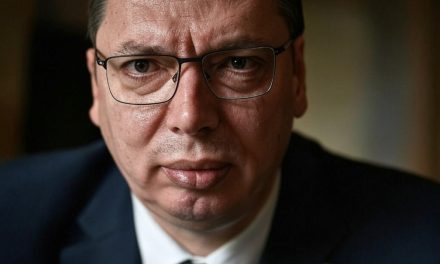 Vučićev poziv na dijalog udario u zid, studenti žele da raspiše izbore
