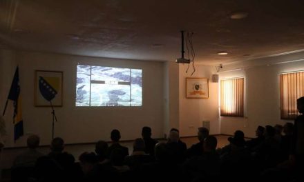 Filmom o vazduhoplovnoj jedinici Petog korpusa počelo obilježavanje Dana Armije RBiH