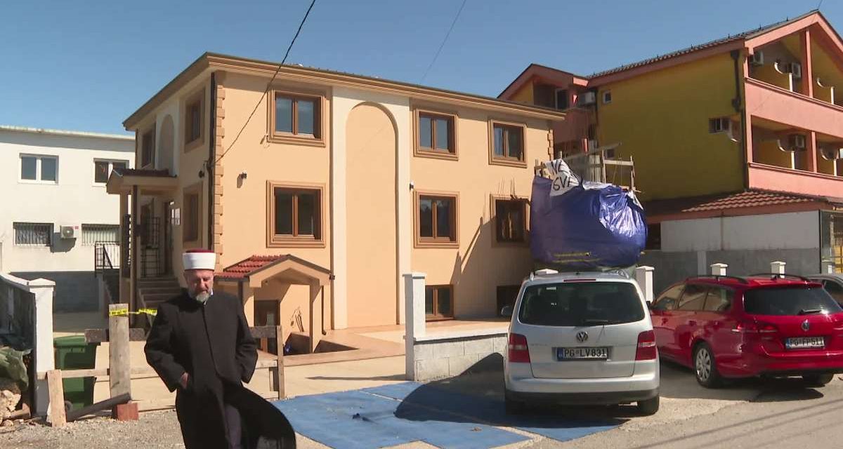 Bura zbog rušenja džamije „Husein Kovač“ u Podgorici