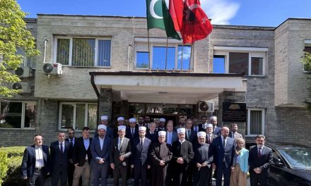 Okončana posjeta reisul-uleme Kavazovića islamskim zajednicama u regionu