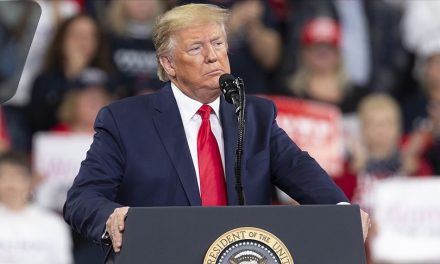 Trump je Ameriku već učinio 20% siromašnijom