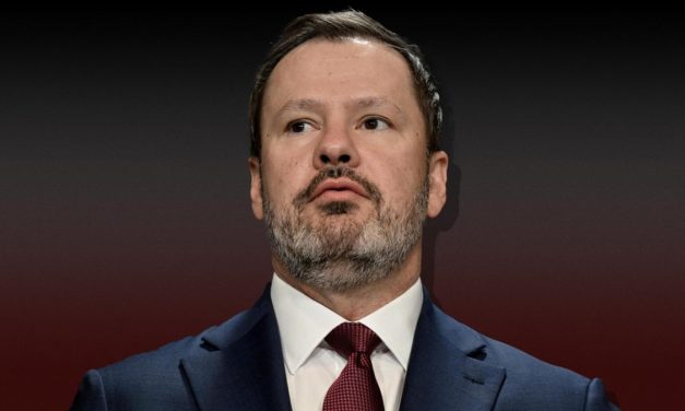 Politički zemljotres u Canberri: Husić više nije ministar u australskoj vladi