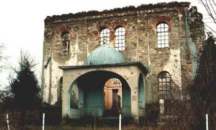 Napad na Kozarac: To je, komšije, genocid
