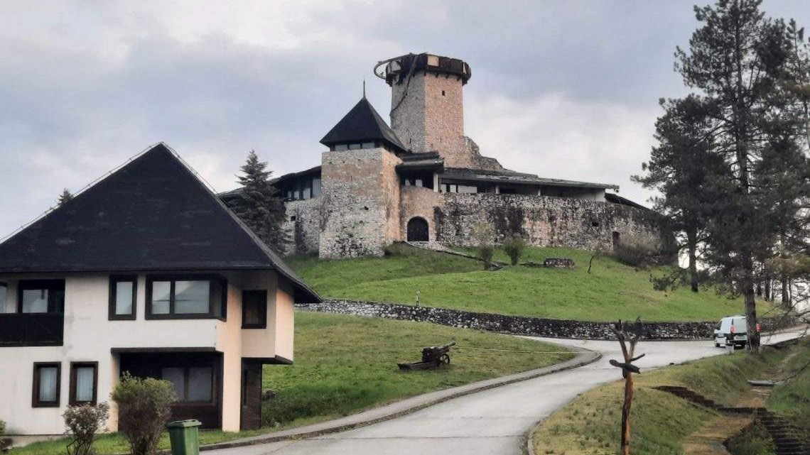 Obnova grada Muje Hrnjice