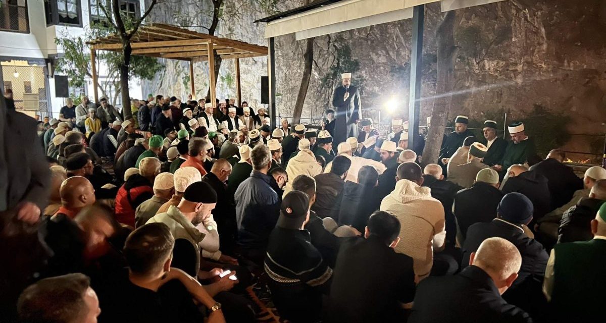 Noć zikra u Blagajskoj tekiji