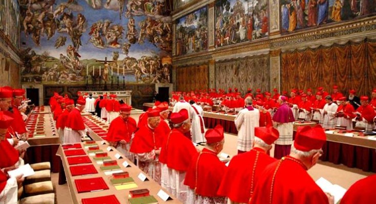 Sutra počinje konklava, izdvojila se dvojica kandidata