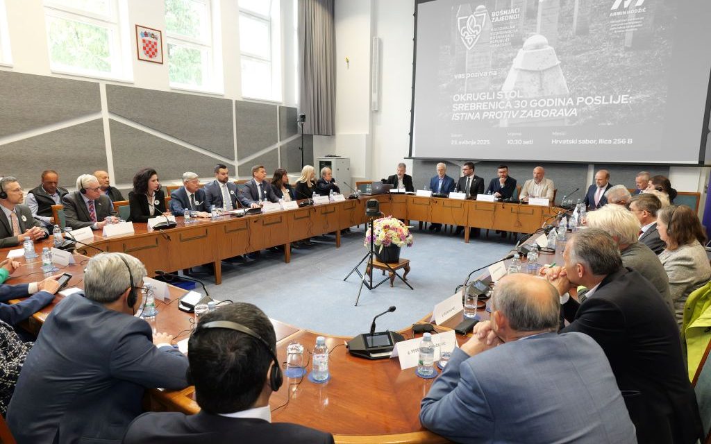 Istina protiv zaborava: Ambasadori svijeta, pravnici i svjedoci u Saboru o Srebrenici