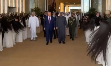 Šta je to Khaleegy ples kojim je Trump dočekan u Abu Dhabiju