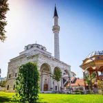 Velikosrpska mitomanija s fusnotama: Sad je i džamija srpska