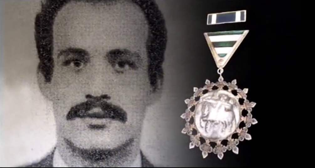 Kapetan Senad, Crni labud