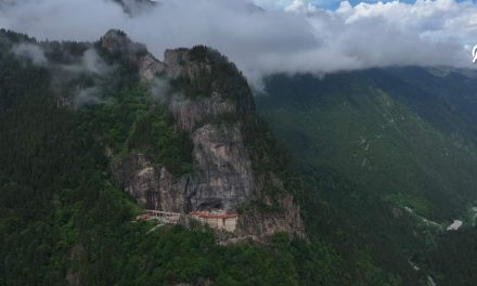 Manastir iz četvrtog stoljeća na nepristupačnoj planini u Turskoj