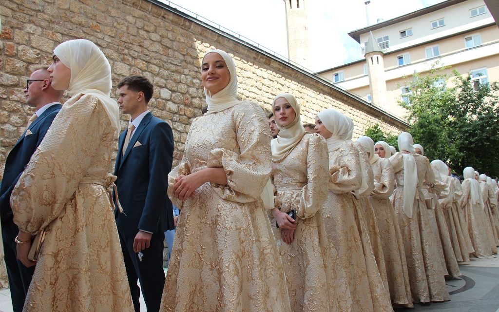 Ispraćene generacije maturanata sarajevske i mostarske medrese