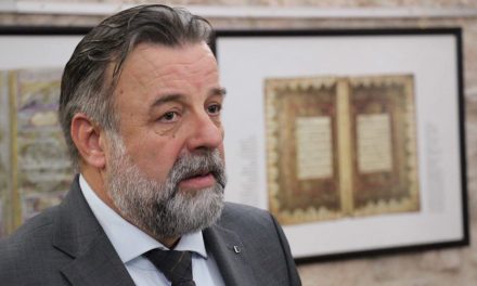 Tišina papira i odsjaj pera: Predstavljanje restauriranog rukopisa Mushafa