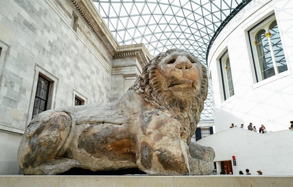 Zapadnjaci su pokrali kultutno blago Istoka i tu krađu maskiraju rečenicom “univerzalno blago čovječanstva”