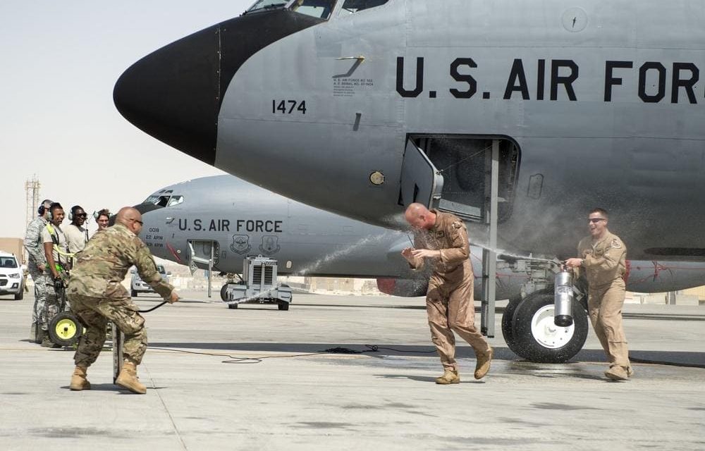 SAD premješta strateške transportne avione, oružje, municiju i vojno osoblje na Bliski istok, dok Kina šalje svoje avione u Iran