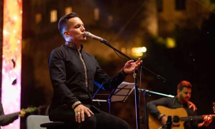 Koncert Armina Muzaferije ispod Starog Mosta