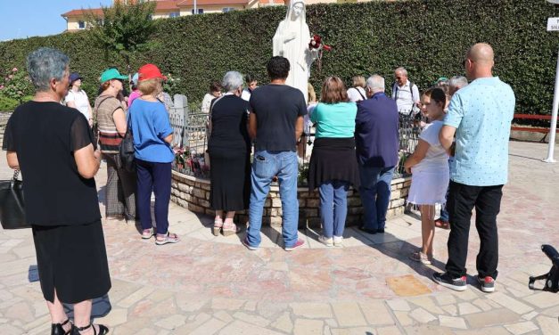 Međugorje puno domaćih i stranih hodočasnika