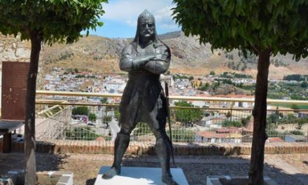 Mač i statua kao podsjetnik na hrabrog vojskovođu muslimanske Španije Ibrahima Alija al-Attara