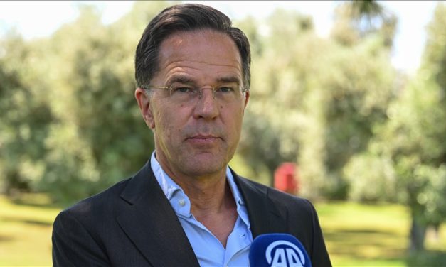 Rutte: Rusija bi mogla napasti NATO u narednih pet godina