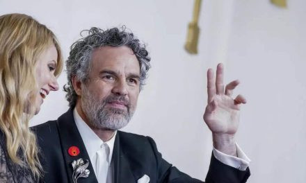Mark Ruffalo: „Milijarder na vrhu vas pljačka, a vi brinete da će vam najsiromašniji među siromašnima uništiti život?