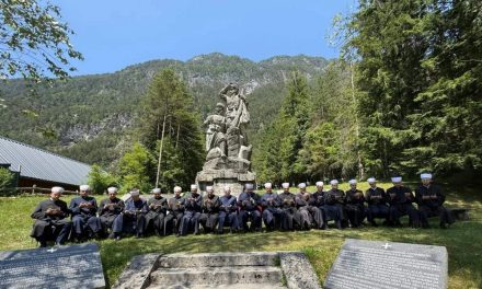 Dova u Logu pod Mangartom