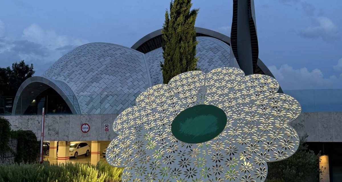 Uoči 11. jula premijera međunarodne predstave “Cvjetovi Srebrenice”